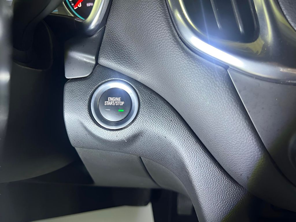 2021 Chevrolet Equinox 2FL - Photo 17