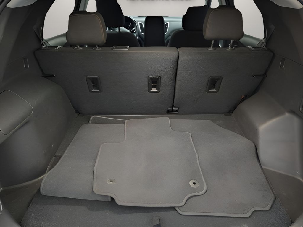 2024 Chevrolet Equinox LT - Photo 10