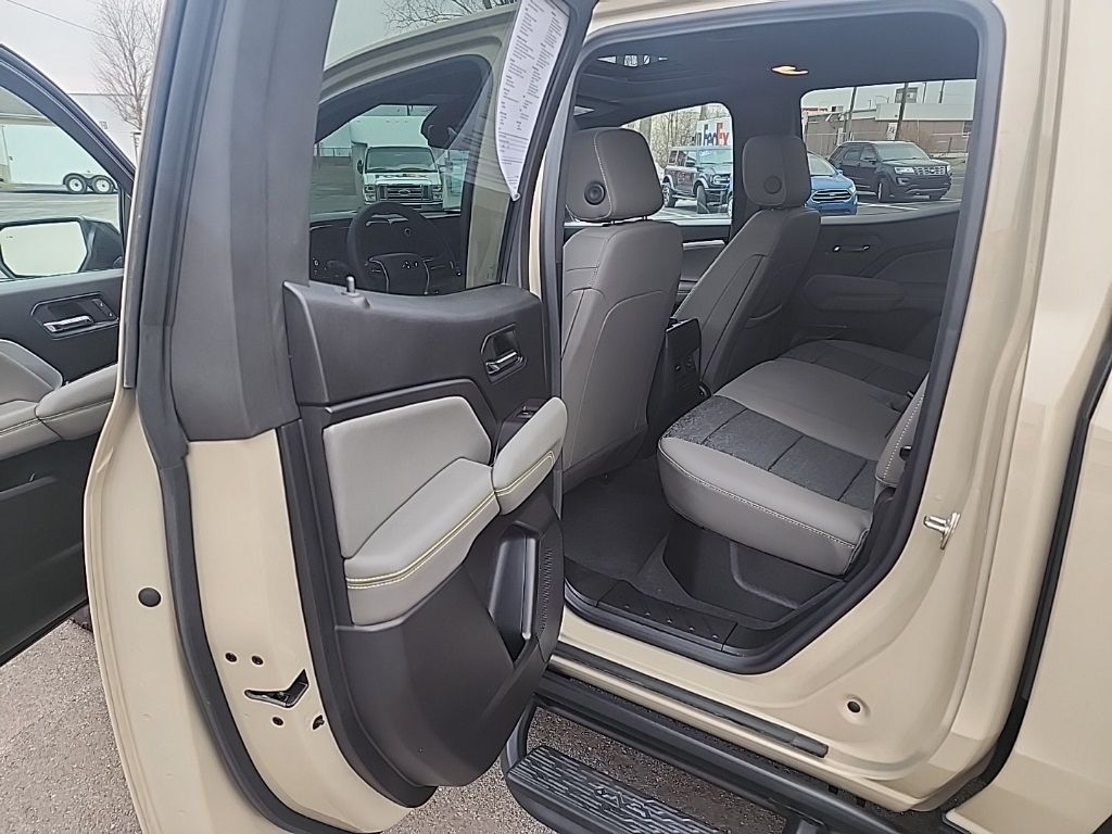 2024 Chevrolet Colorado ZR2 - Photo 16