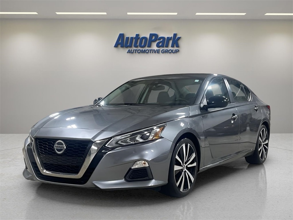 Used 2020 Nissan Altima 2.5 SR Sedan