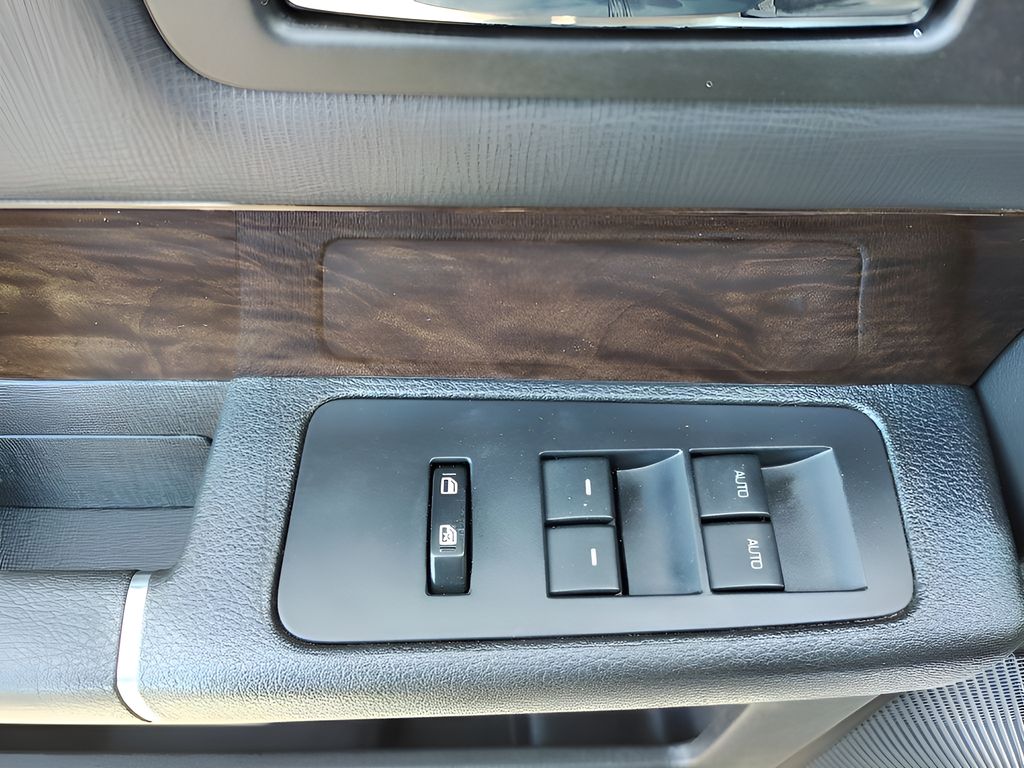 2019 Ford Flex Limited - Photo 13