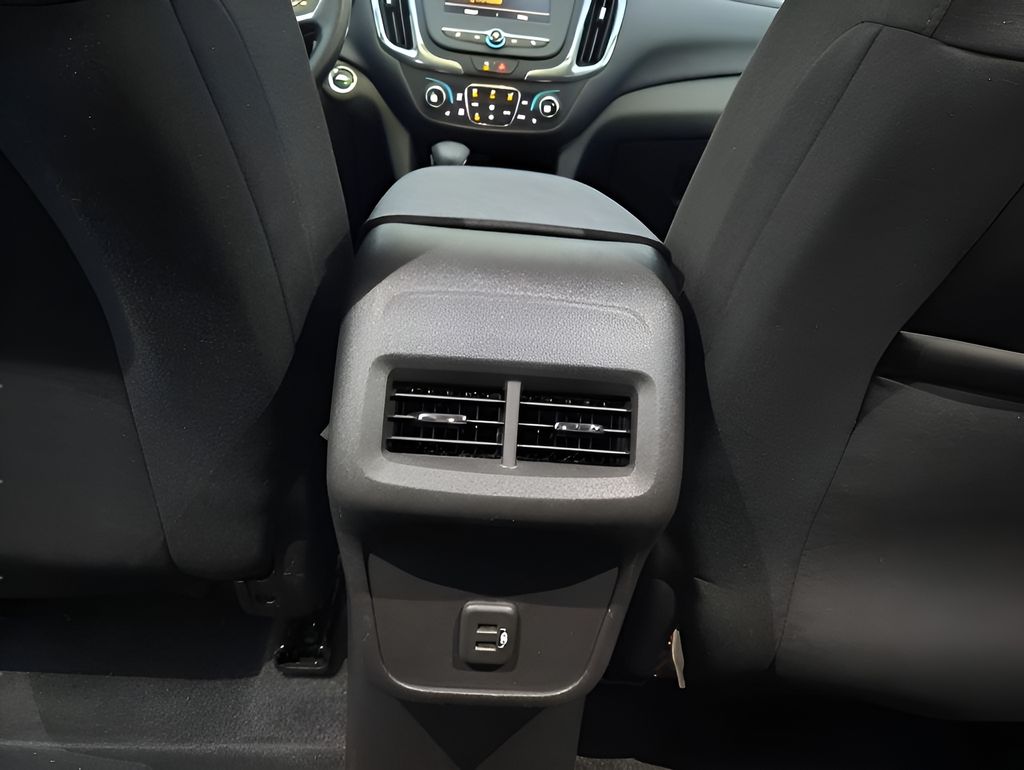 2024 Chevrolet Equinox LT - Photo 28