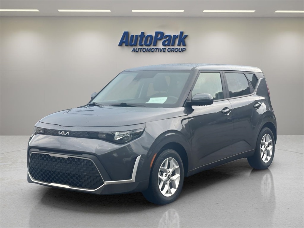 Used 2023 Kia Soul LX Hatchback