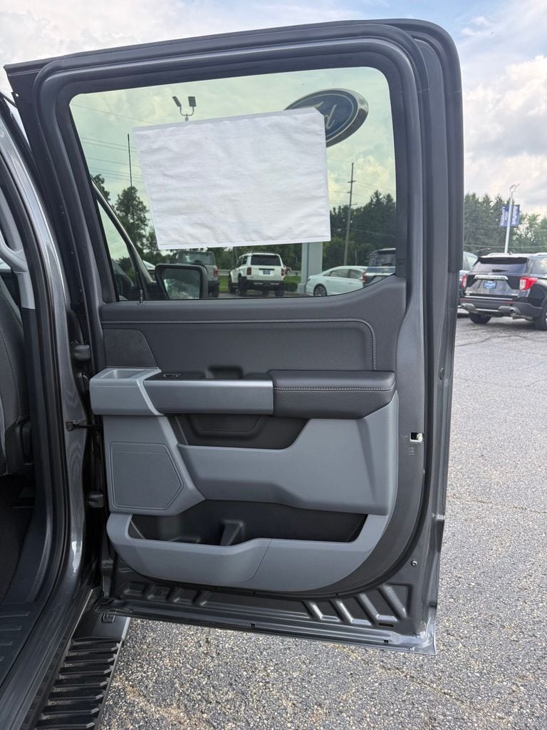 2026 Ford F-150 XLT - Photo 14