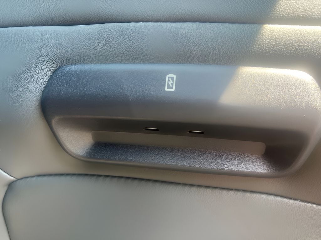 2027 Ford Expedition Active - Photo 49