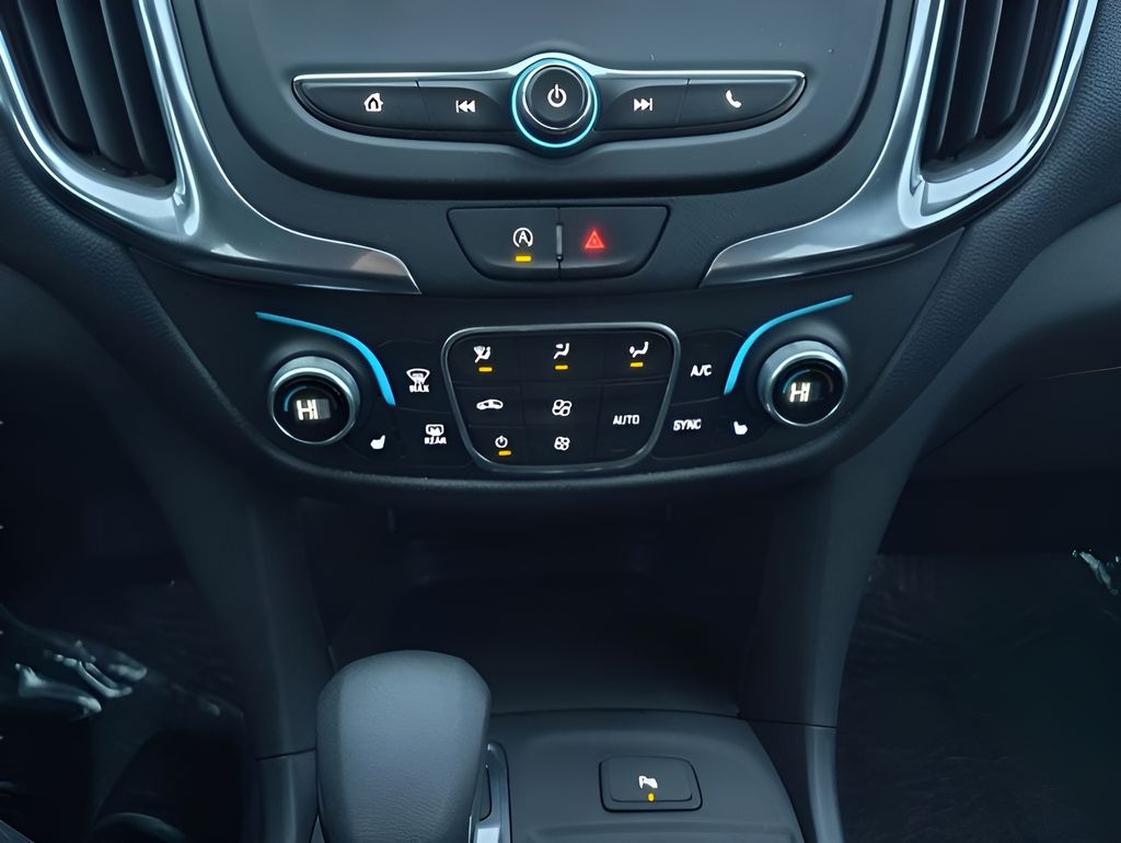 2024 Chevrolet Equinox LT - Photo 21