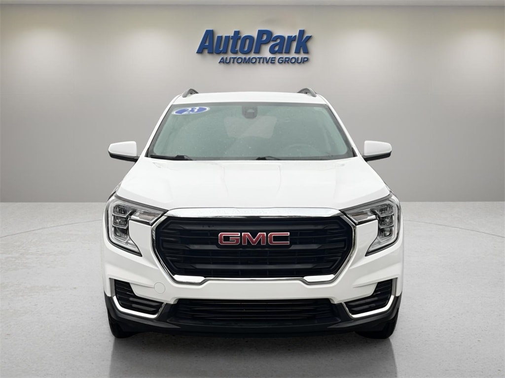 Used 2023 GMC Terrain SLE SUV