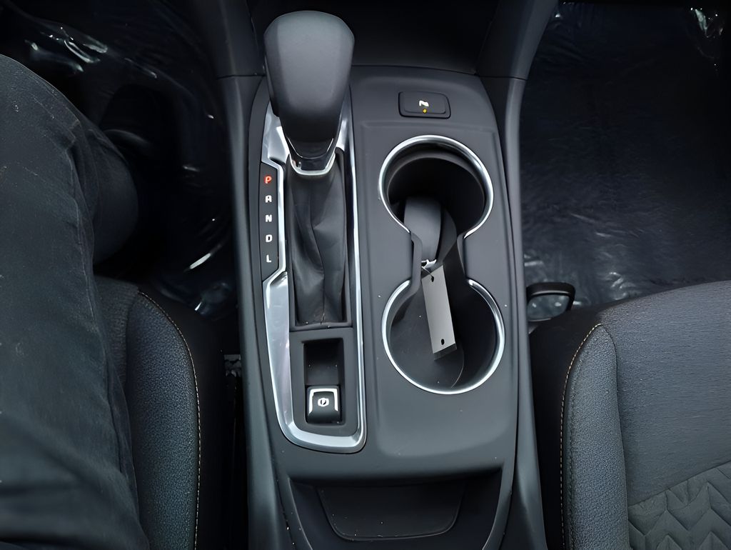 2024 Chevrolet Equinox LT - Photo 22