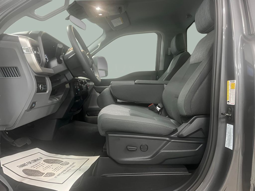 2026 Ford F-350 Super Duty XLT - Photo 22