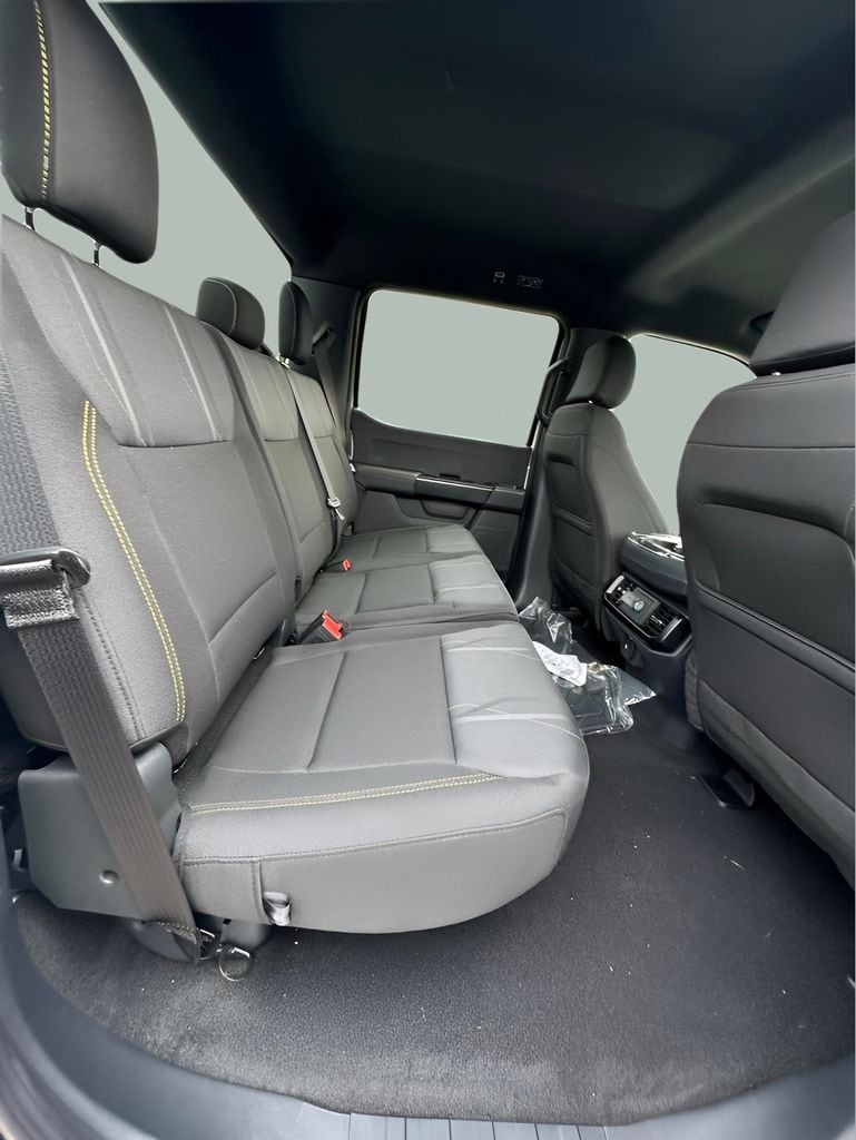 2025 Ford F-150 STX - Photo 13