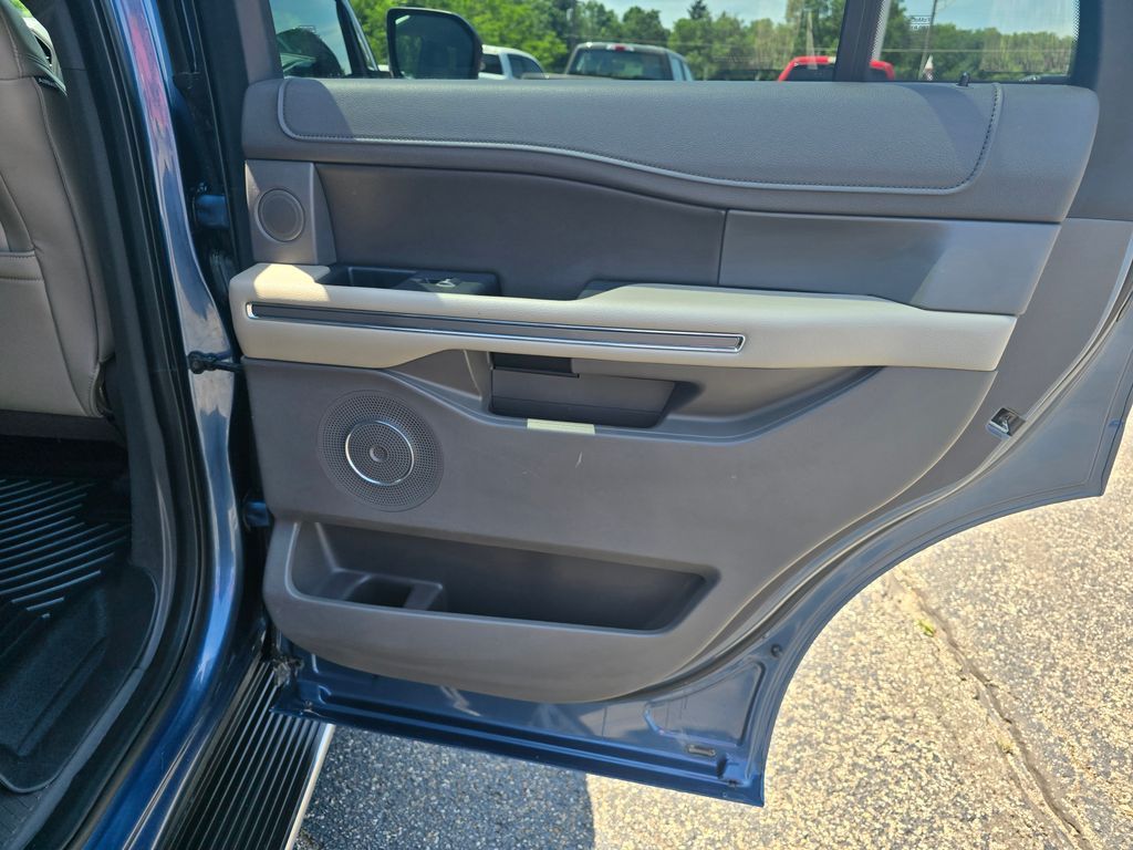 2018 Ford Expedition XLT - Photo 16