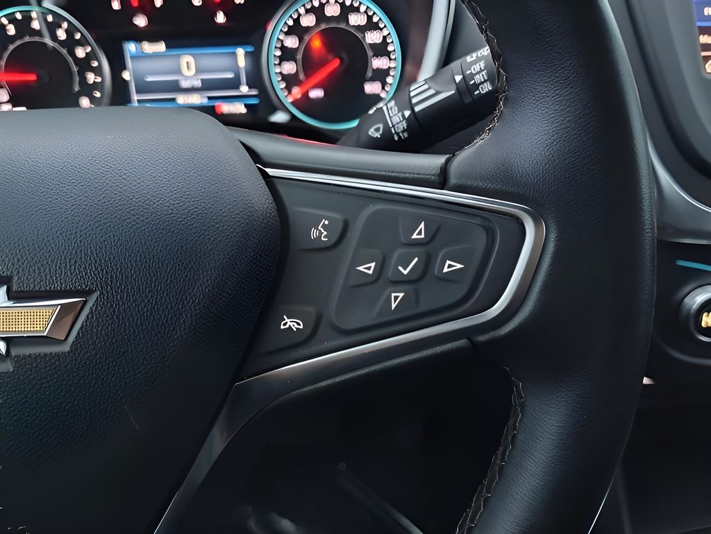 2024 Chevrolet Equinox LT - Photo 17