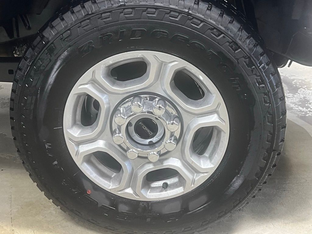 2026 Ford F-350 Super Duty XLT - Photo 19