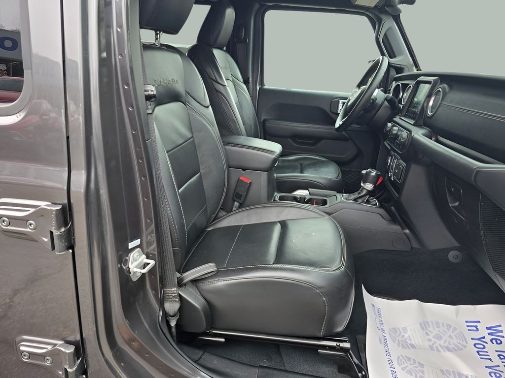 Used 2018 Jeep Wrangler Unlimited Sahara 4x4 SUV