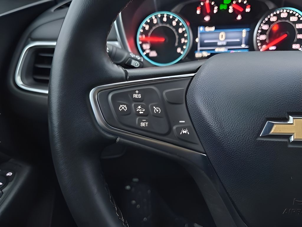 2024 Chevrolet Equinox LT - Photo 16