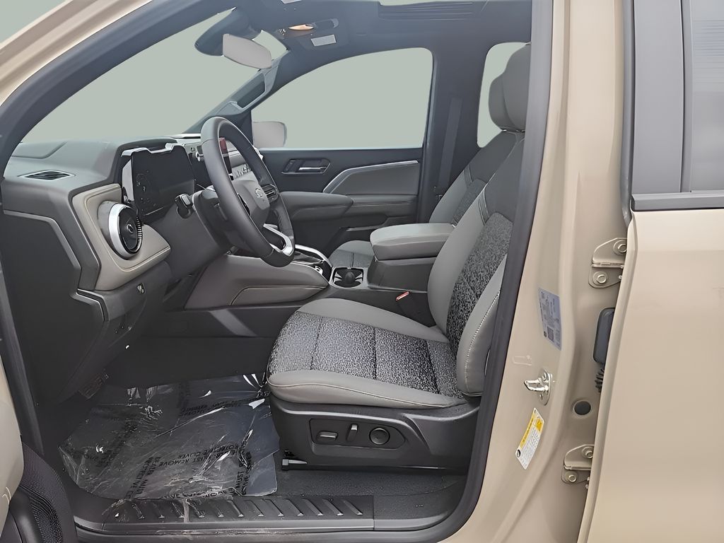 2024 Chevrolet Colorado ZR2 - Photo 15