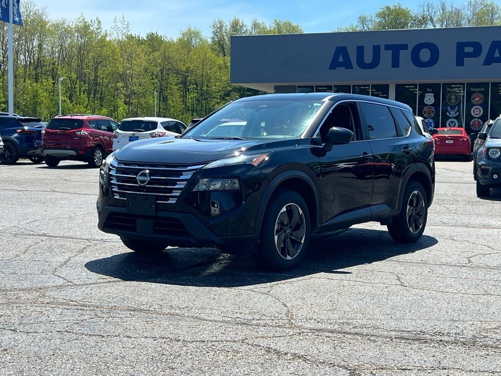Used 2024 Nissan Rogue SV SUV