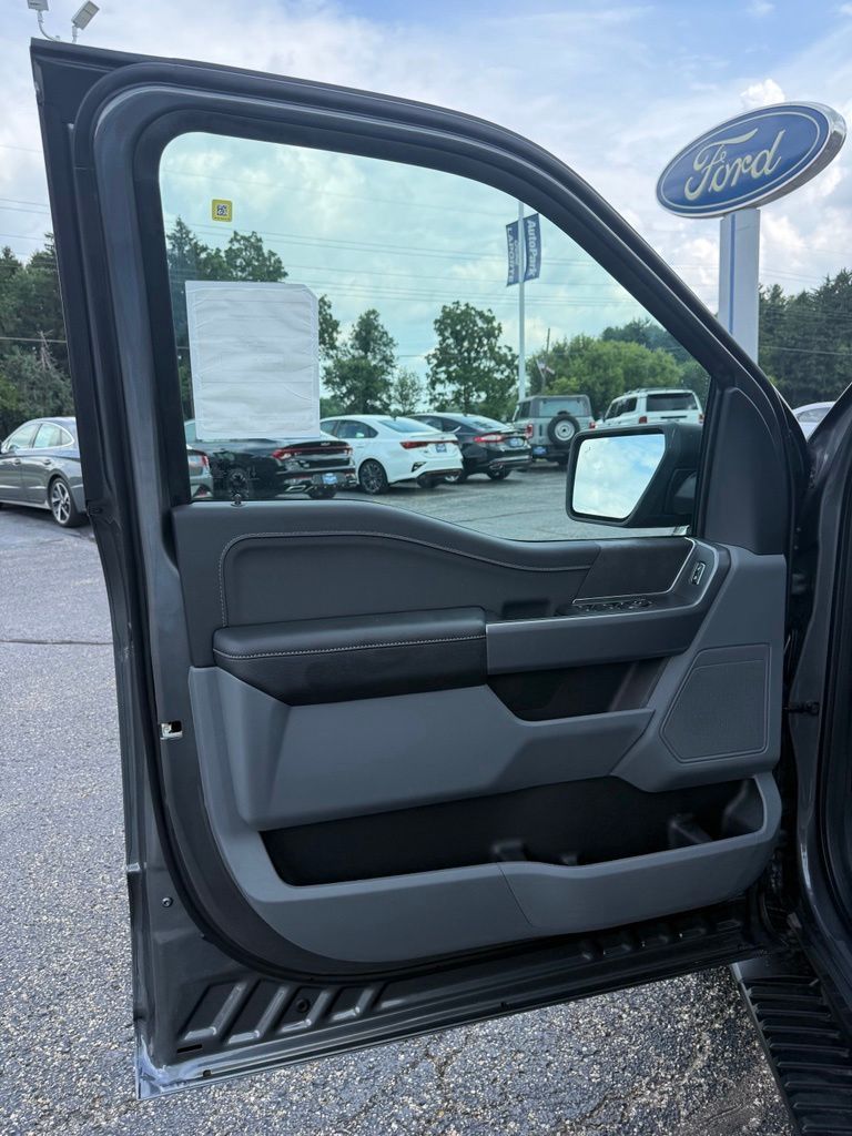 2026 Ford F-150 XLT - Photo 10