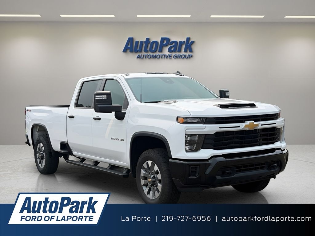 Used 2025 Chevrolet Silverado 2500 HD Custom Truck Crew Cab