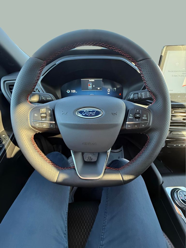 2026 Ford Escape ST-Line Select - Photo 25
