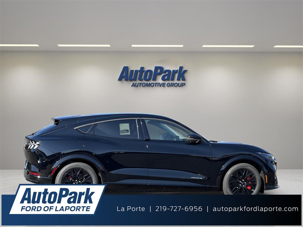 2025 Ford Mustang Mach-E SUV 