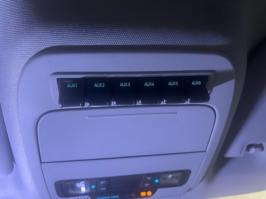 2026 Ford F-350 Super Duty XLT - Photo 29