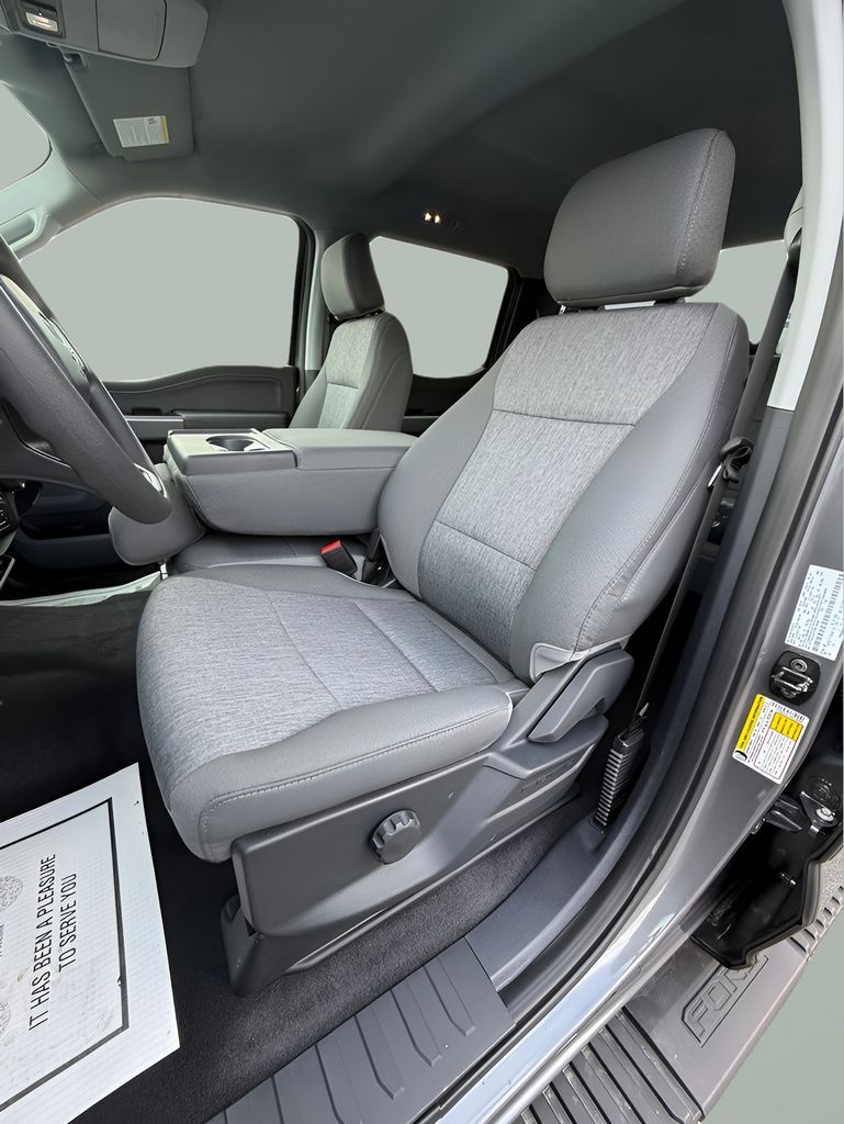 2026 Ford F-150 XLT - Photo 11