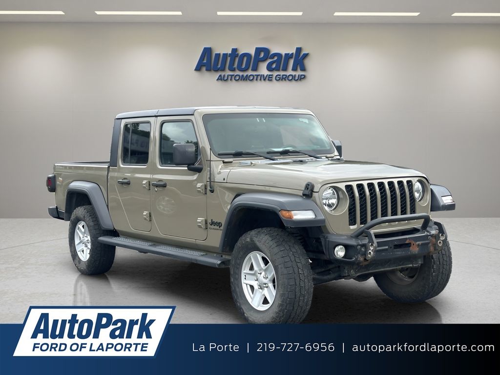 2020 Jeep Gladiator Sport S's photo