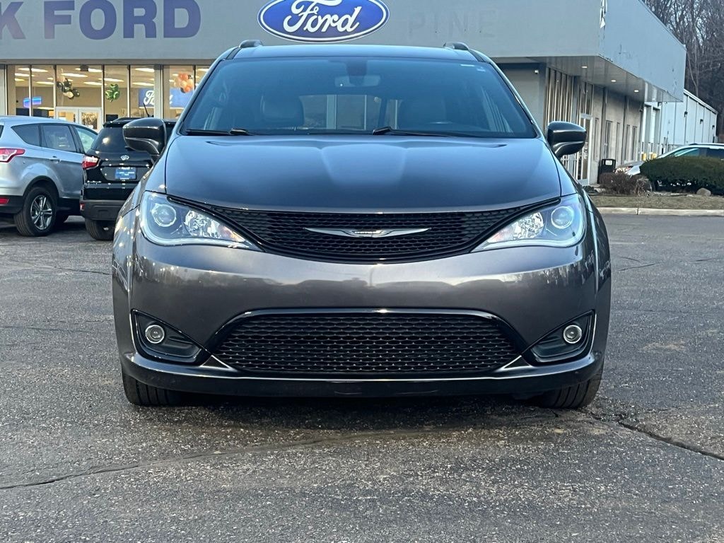 Used 2020 Chrysler Pacifica Touring L Van Passenger Van