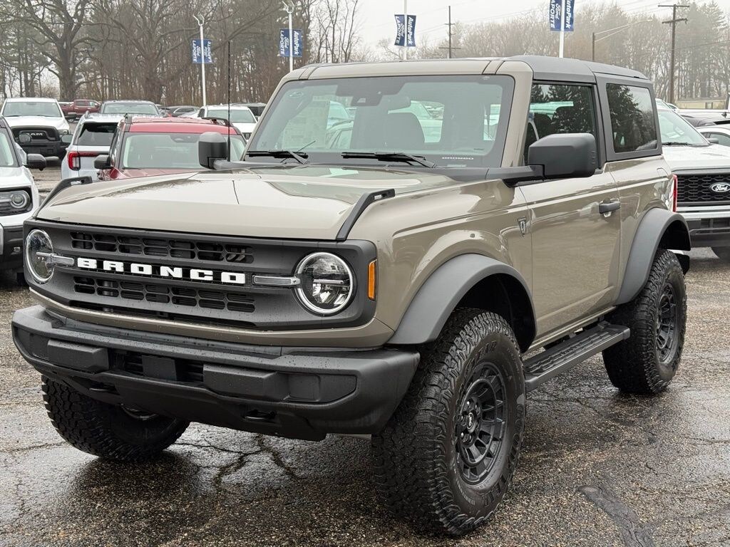 New 2026 Ford Bronco Base SUV