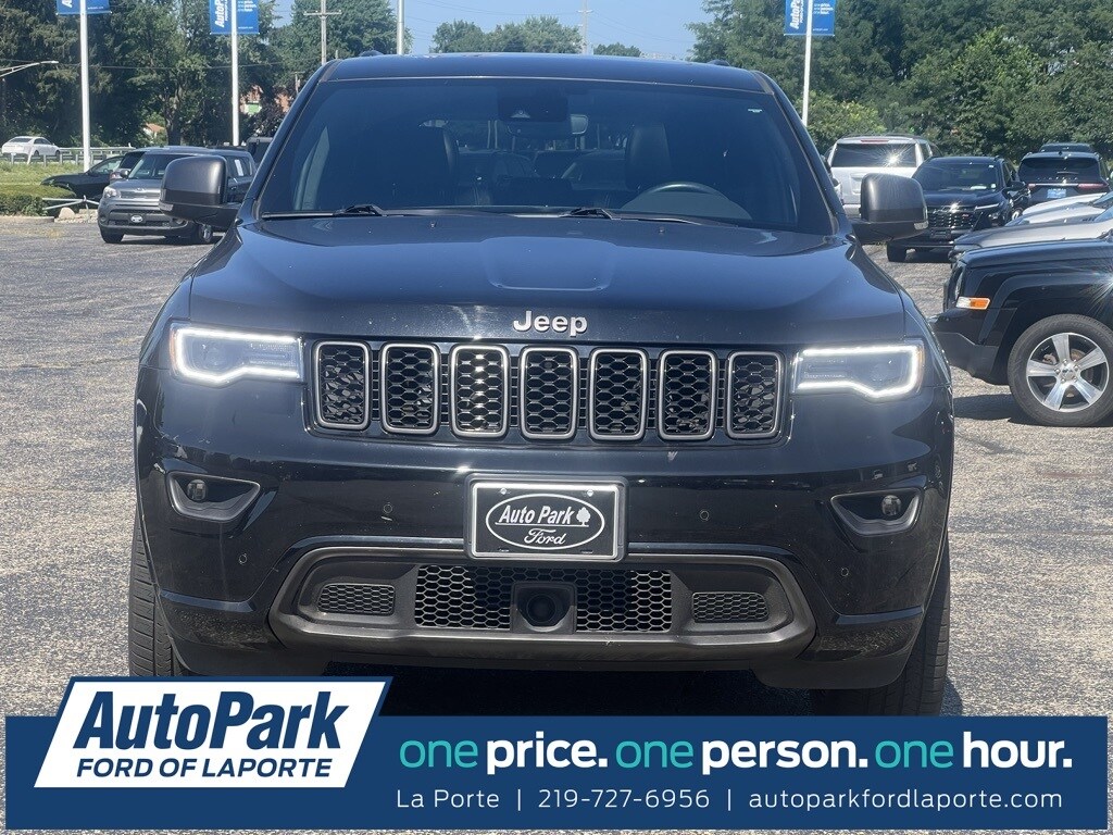 2021 Jeep Grand Cherokee Anniversary Edition photo 2