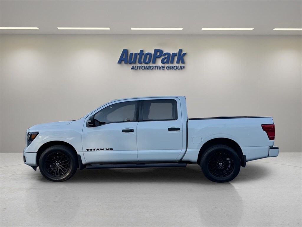 Used 2018 Nissan Titan SV Truck Crew Cab