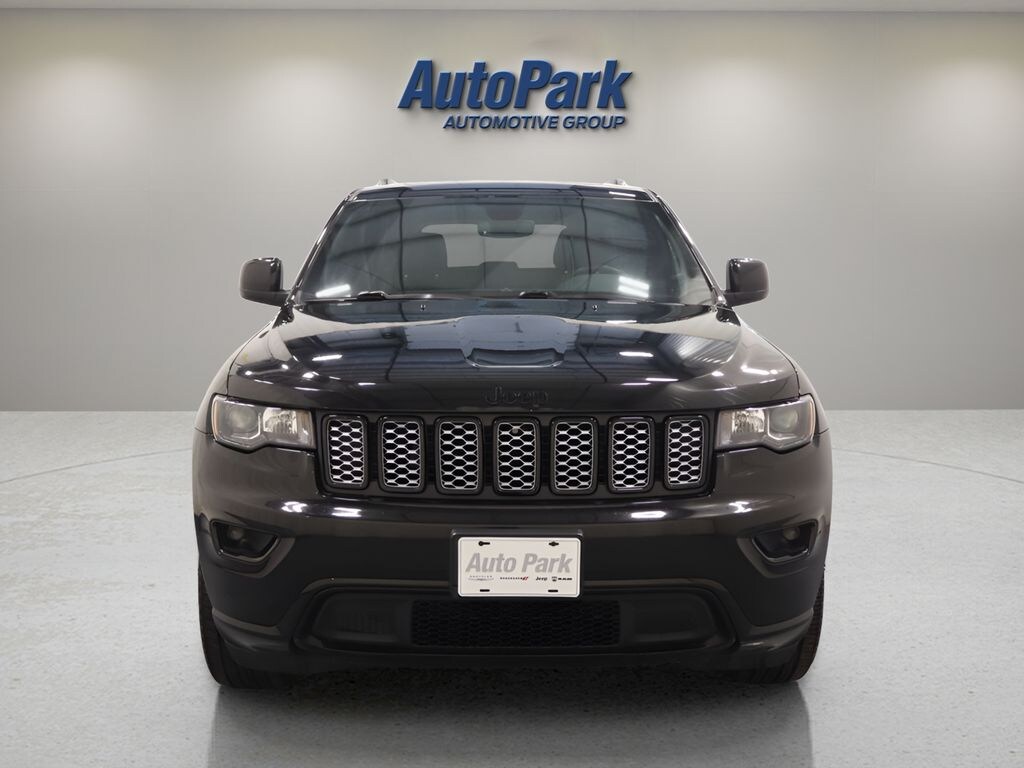 Used 2021 Jeep Grand Cherokee Laredo SUV