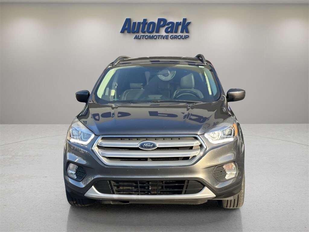 2019 Ford Escape SEL photo 2