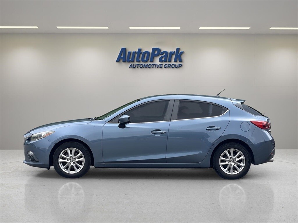 2016 Mazda Mazda3 Touring photo 4