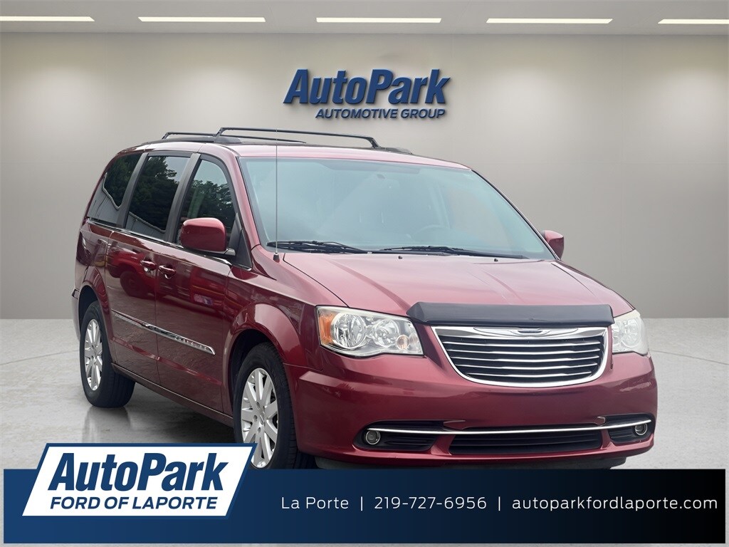 Used 2016 Chrysler Town & Country Touring Van LWB Passenger Van