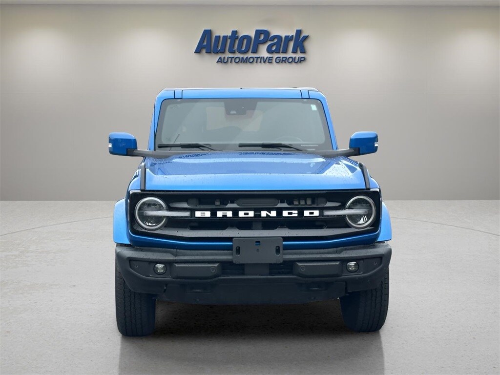 2024 Ford Bronco Outer Banks photo 2
