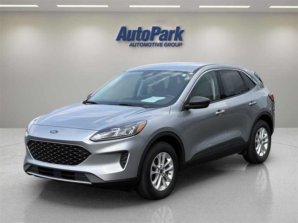 2022 Ford Escape SE photo 3