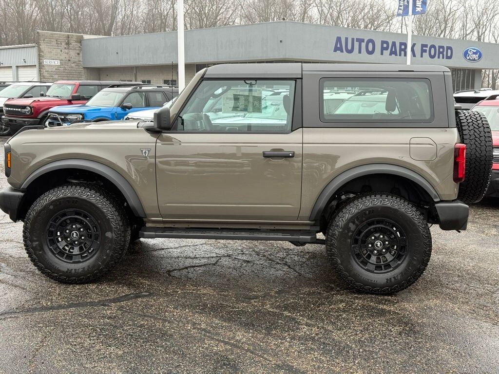 New 2026 Ford Bronco Base SUV