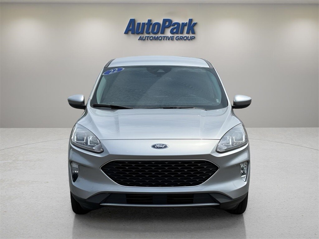 2022 Ford Escape SEL photo 2