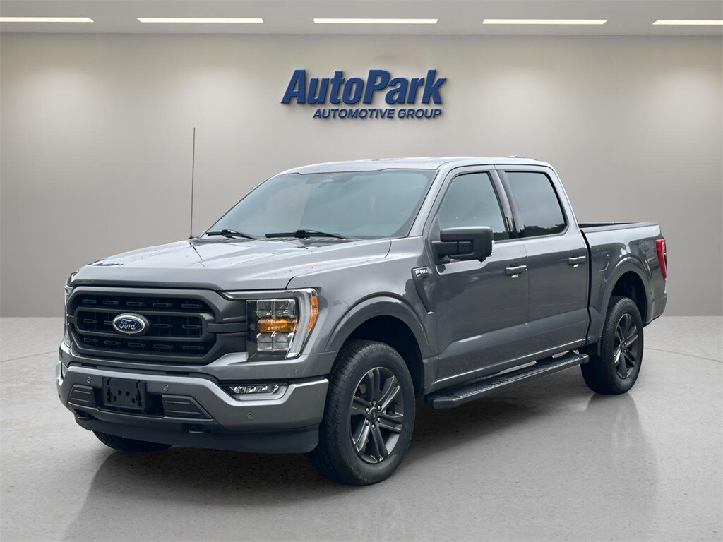 2023 Ford F-150 XLT photo 3