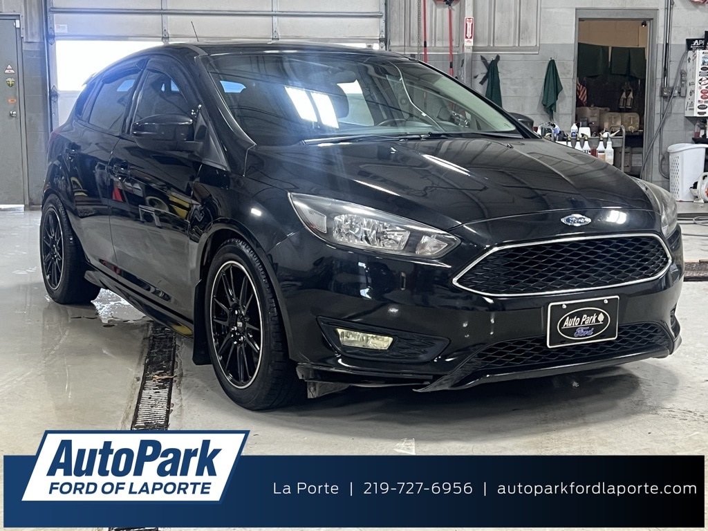 Used 2015 Ford Focus SE Hatchback