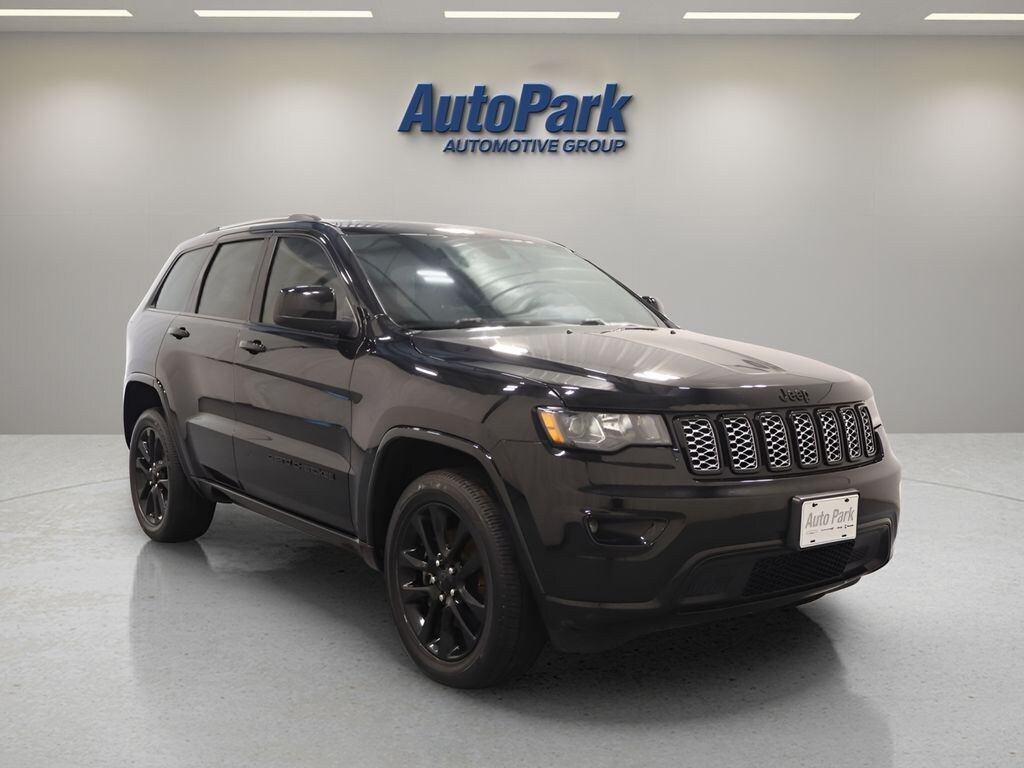 Used 2021 Jeep Grand Cherokee Laredo SUV