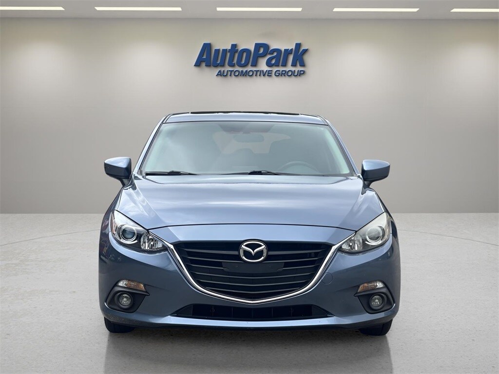 2016 Mazda Mazda3 Touring photo 2