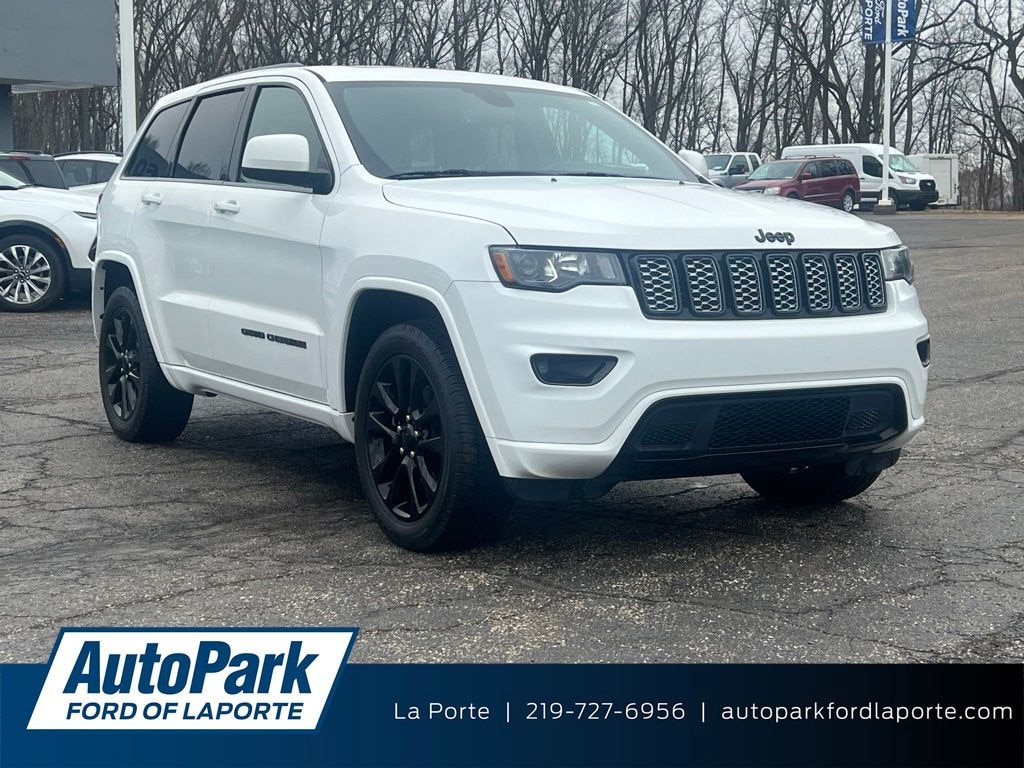 Used 2019 Jeep Grand Cherokee Laredo SUV