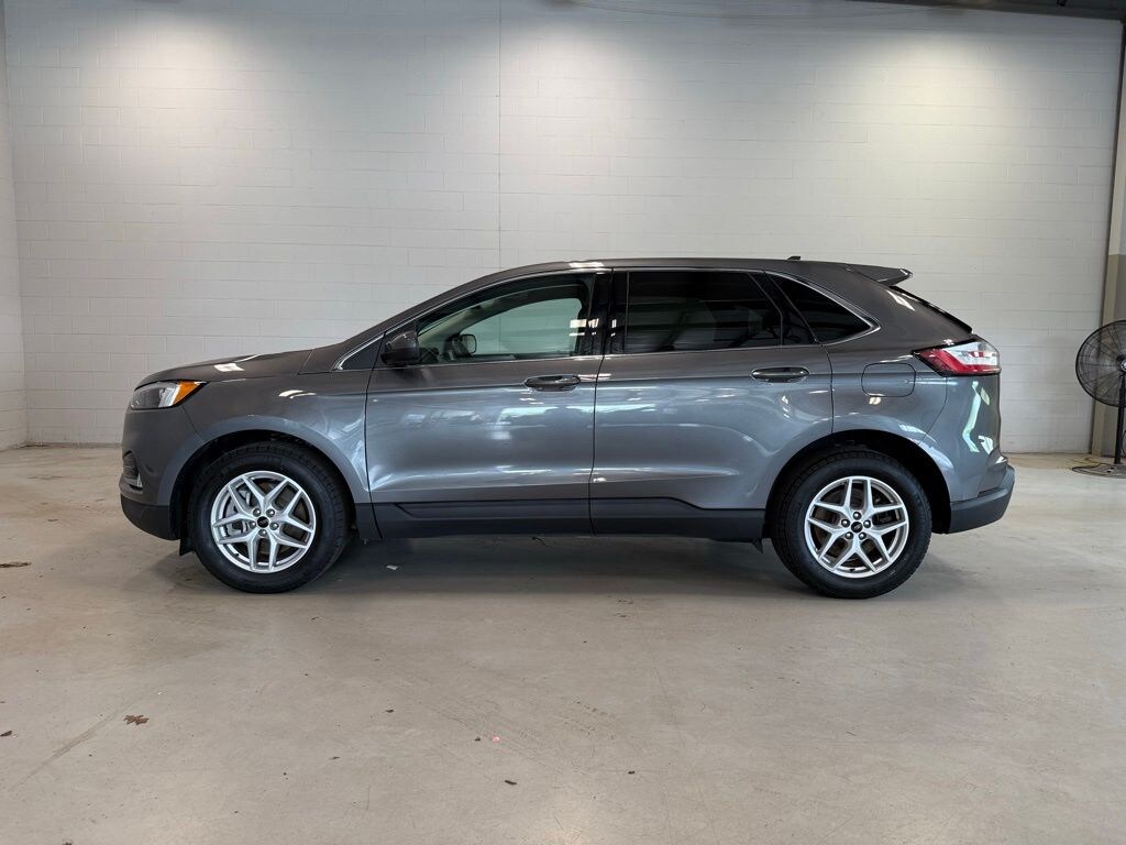 Certified 2024 Ford Edge SUV