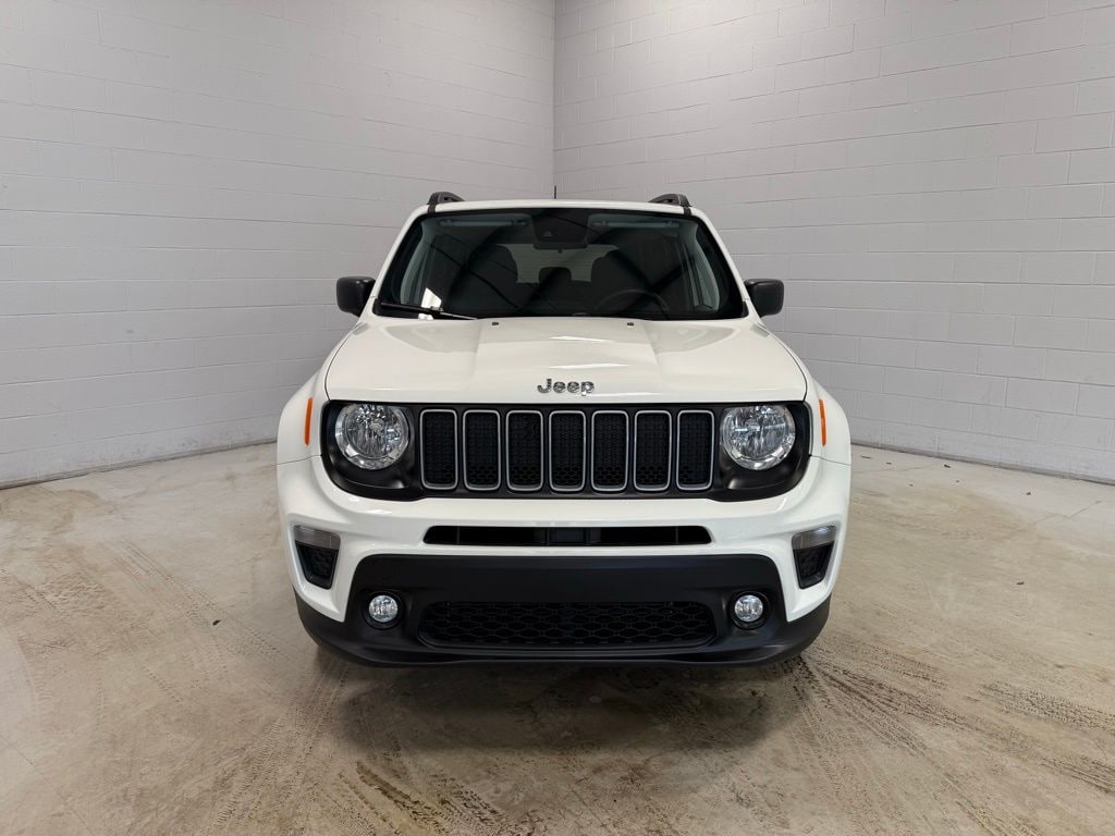 Used 2022 Jeep Renegade Latitude SUV