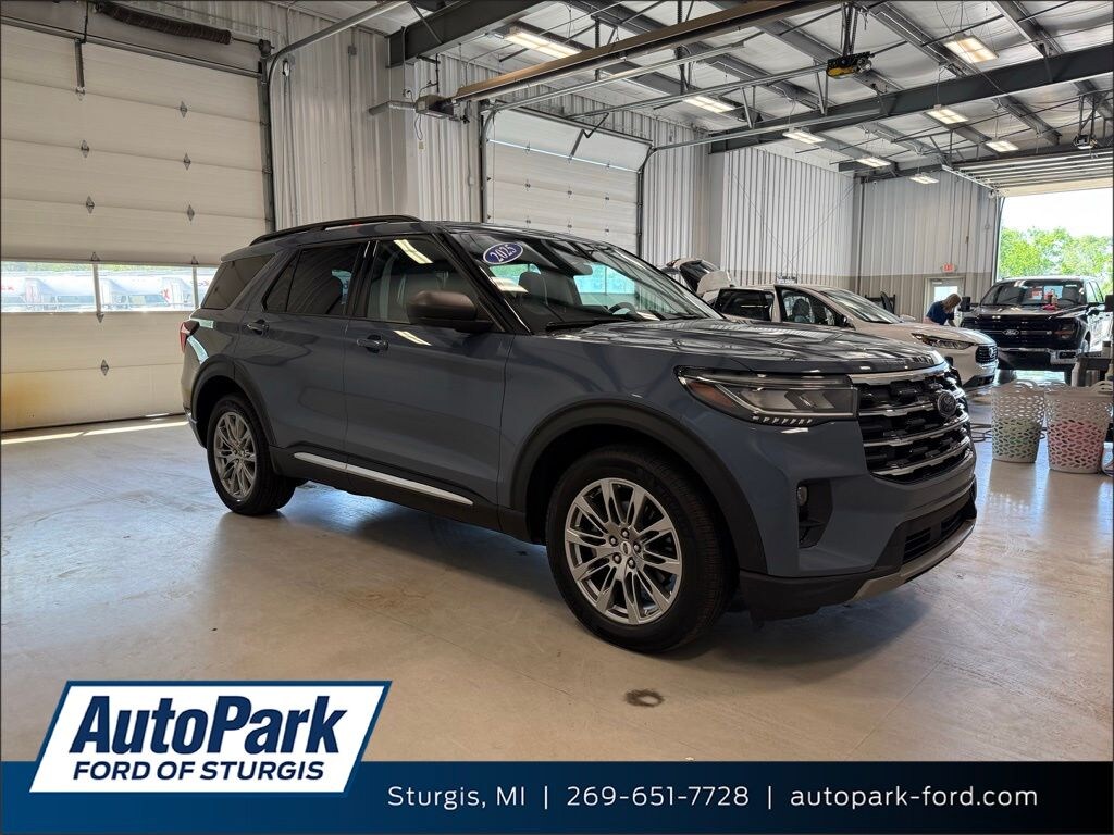 Used 2025 Ford Explorer Active SUV