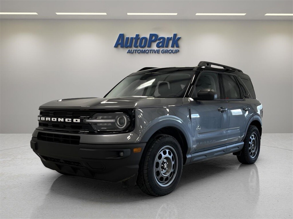 2024 Ford Bronco Sport Outer Banks photo 2