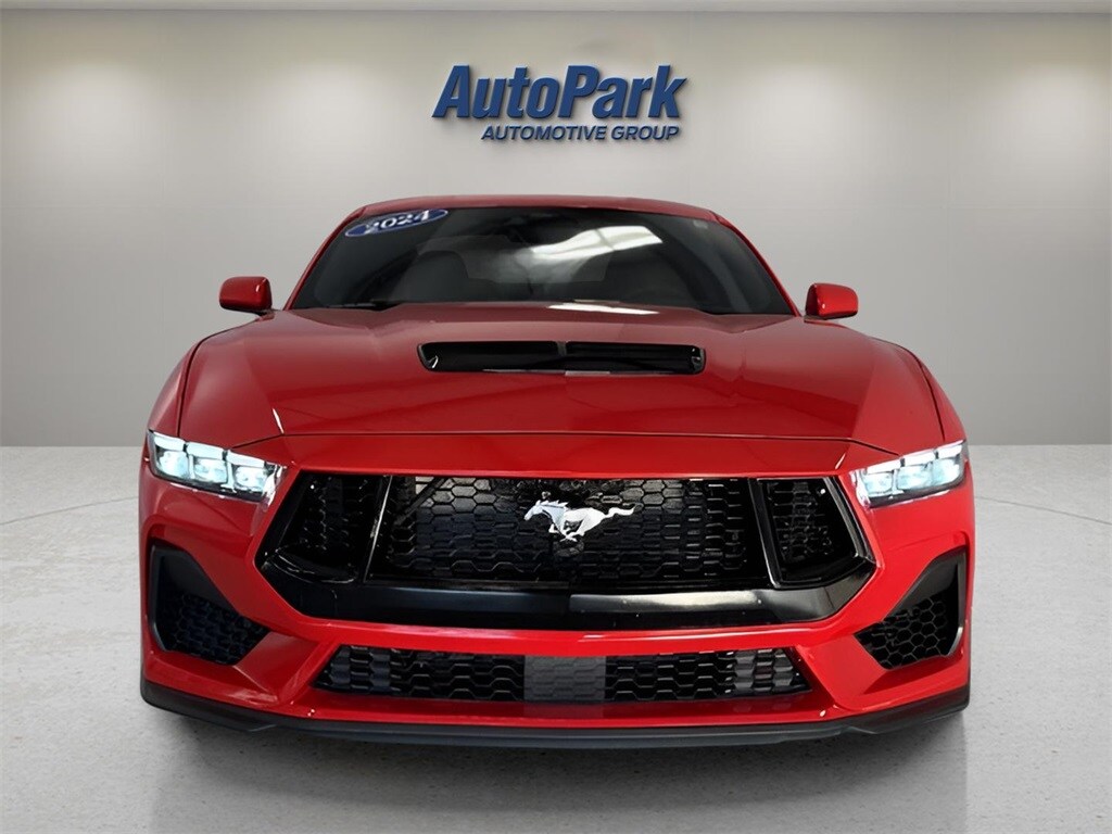 2024 Ford Mustang GT photo 2